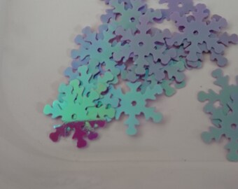 Set of 50 snowflakes lilac holographic sequins