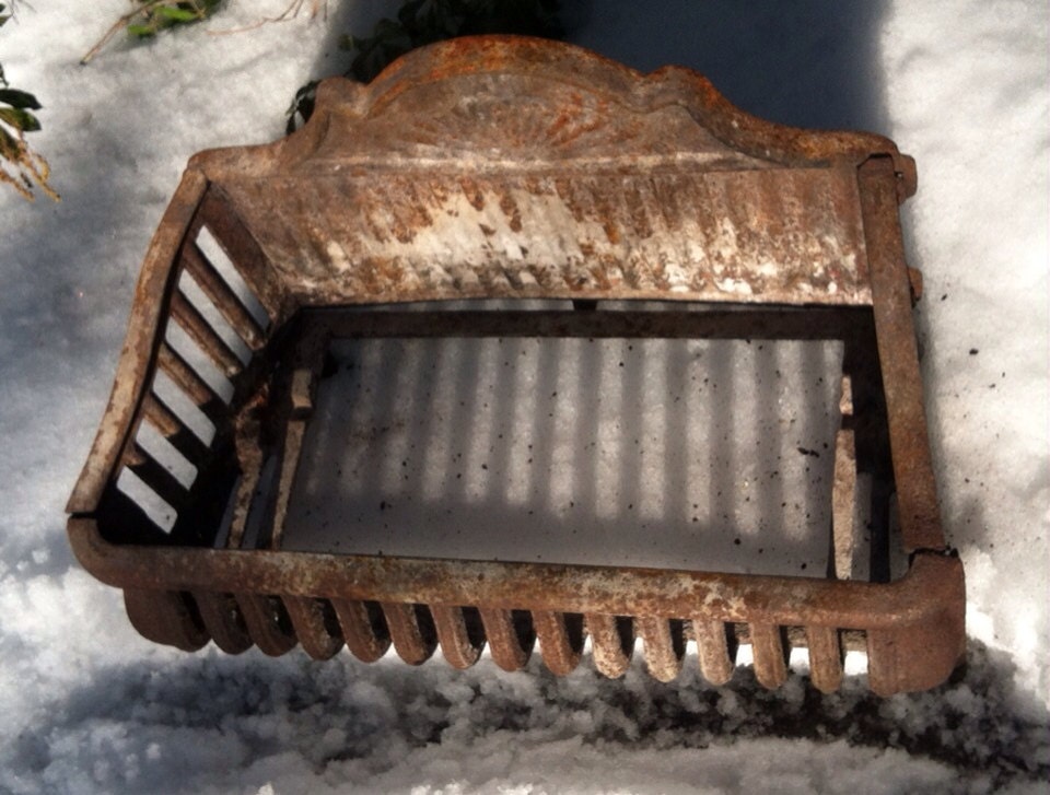 Antique Cast Iron Fireplace Basket Grate Coal Box Wood Log A fabulous