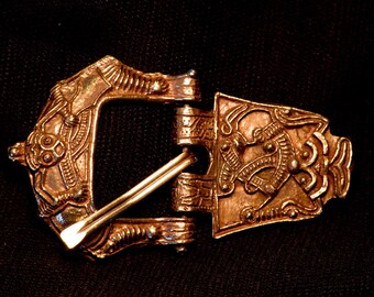 Buckle with plate, large, with face - Y-86