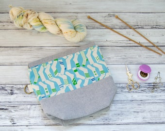 Medium Drawstring Knitting Project Bag/Crochet Project Bag: Socks in Blue Medium Drawstring Project Bag (Knitting Bag, Crochet Bag)