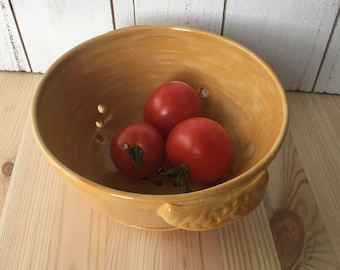 Ceramic Berry Bowl, Pottery Colander, Ceramic Strainer, Yellow Pottery Strainer Handmade Pottery Gifts for the Cook, Pottery Berry Bowl