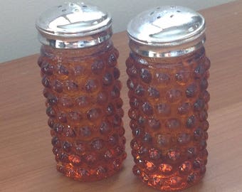 Vintage salt & Pepper Shaker set