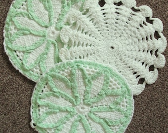 Set of Three Green and White Vintage Pot Holders 1940's