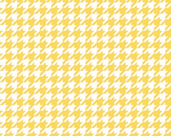 Yellow & White Houndstooth Fabric, Riley Blake C970-50 Medium Houndstooth, White and Yellow Houndstooth Fabric, Cotton Quilt Fabric