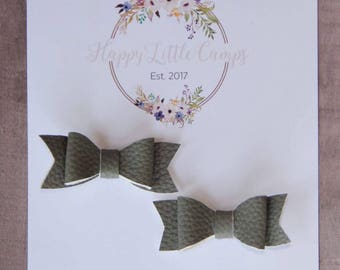 The Piggy Bows// Gray // Bows for pigtails // Hair bows // Pigtails // Hair accessories