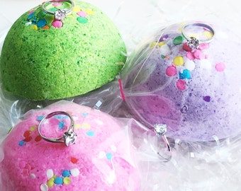 Sparkle RING BOMB with BLING! Bath Candy Tub Fun with Surprise Diamond Ring Inside! Party Favor - 5 oz Bath Fizz Jewelry! Prize Fun Gift Mom