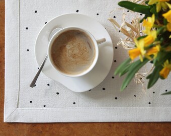 Linen placemat black and off white - modern minimalist Scandinavian decor by Linenspace | 0097