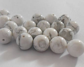 Natural white Howlite bead 10 mm. (9272315)