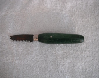 Vintage Green Wooden Handle Grapefruit Knife or Orange Peeler, Kitchen Utensil, Kitchen Gadget, Rustic, Farmhouse