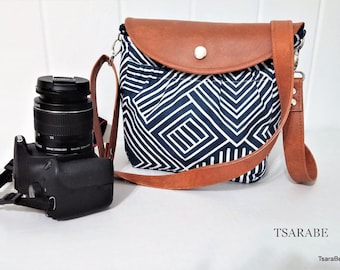 Naka - Woman Camera bag for DSLR camera / Cute camera bag with leather strap / Padded crossbody camera bag / Made by hands in USA