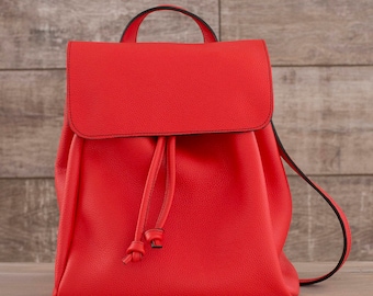 Handmade leather backpack. Red. Black. Milan