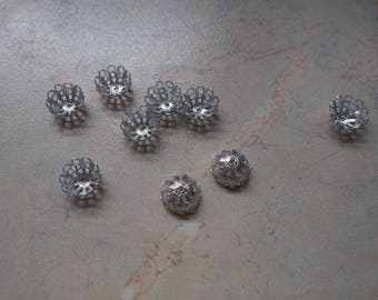 Silver metal caps, carved. 10mm