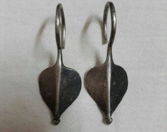 Handmade Vintage 1970s Earring. 92.5 Sterling Silver Rajasthan Tribal Banjara Earring.