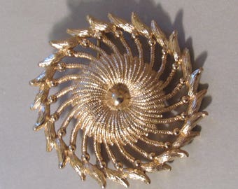 Vintage Round Monet Brooch