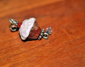 Kim Miles Cupcake Charm Lampwork Bead