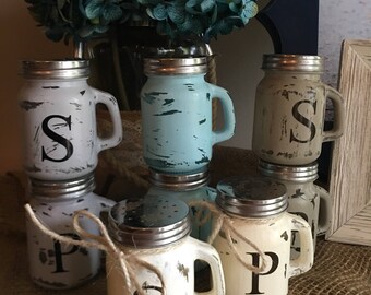 Rustic Salt and Pepper Shaker Set, Rustic Farmhouse Decor, Farmhouse Decor, Rustic Home Decor, Rustic Farmhouse Salt and Pepper Shaker