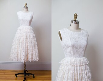 1950s Wedding Dress / 50s Off White Lace Wedding Gown