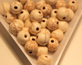 x 10 - 8 mm - white ivory howlite beads