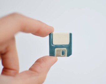 Floppy disc pins. Computer lover. Gift for nerds geeks. Floppy disk. Man jewelry. Hipster accessories. Old school