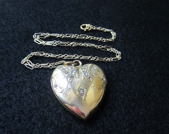 Final Reduction Lovely Antique Yellow Gold Heart Locket Bridal Engagement Jewelry
