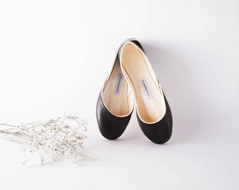The Audrey Ballet Flats in Black | Pointe Style Shoes | Classic Model | Standard Width | Audrey Black | Ready to Ship