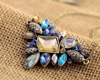 VALEROUX Exquisite Rhinestone Pendant Necklace unique