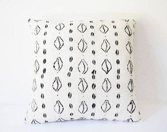 Mudcloth Pillow Cushion Cover White and Black African Mali Mud Cloth Bogolan