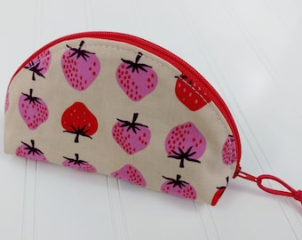 Dumpling Zipper Pouch - Strawberries