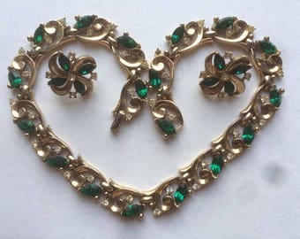 signed TRIFARI Demi parure ca. 1940 drawn by a. PHILIPPE. Pat. Pend.