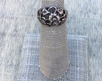 Vintage Flora & Fauna Sterling Silver Ring