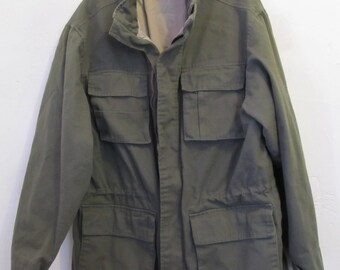 A Men's NICE Vintage 90's,Quilted Olive Green MILITARY Style Coat By STRUCTURE.M