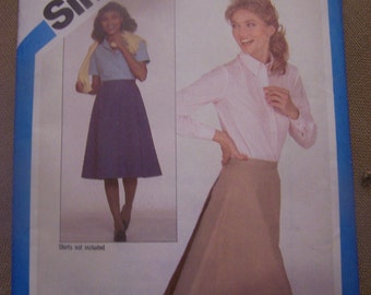 Simplicity 5232, misses back wrap skirt, UNCUT sewing pattern, craft supplies, Size 10-12