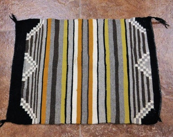 Navajo Handmade Woven Wool Rug