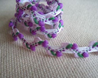 Pretty PURPLES puff rick rack trim