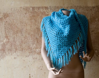 Large Baby Blue Fringed 70s Vintage Crochet Stole