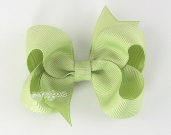 Sweet Pea Green Hair Bow/ girls hair bows/ toddler hair bows/ 3 inch bows/ 3" hair bows/ girl bow/ baby hair bow/ non slip/ boutique bow