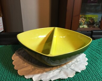 1935-1939 La Mirada California Pottery - Large Divided serving Bowl - Avocado and Yellow (Lime)
