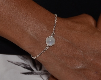 Rainbow Moonstone bracelet. Moonstone Jewelry. Moonstone silver bracelet