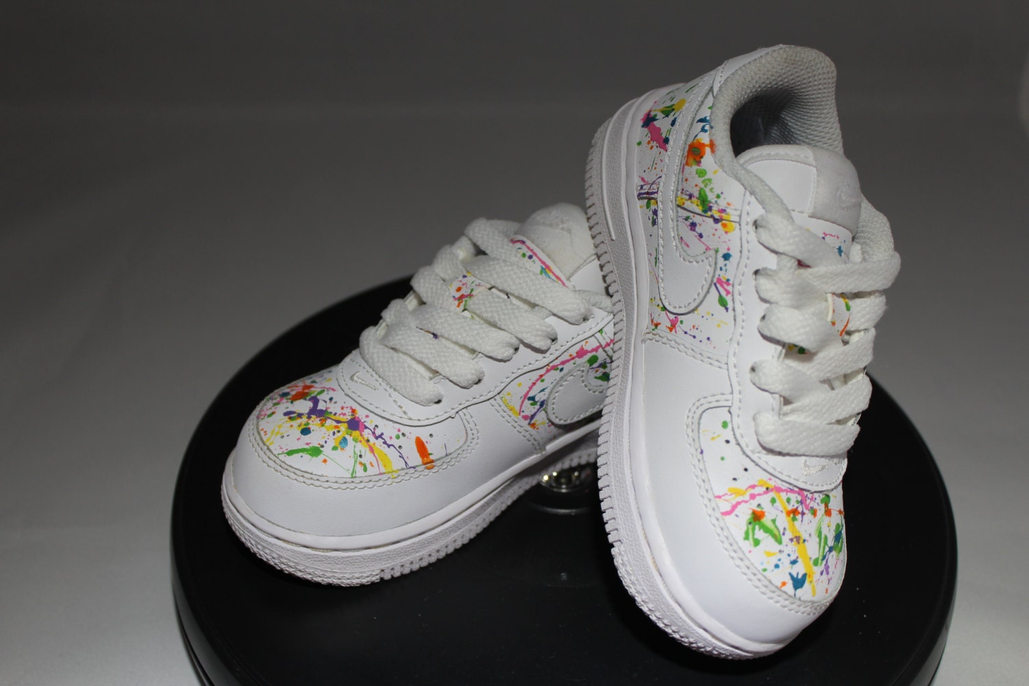 nike air force 1 spray