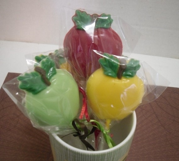One dozen apple lollipops