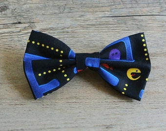 Pacman, Pacman Bow, Video Game, Hairbow, Mens Bow Tie, Kids Bow tie, Toddler Bow, Geek, Nerdy