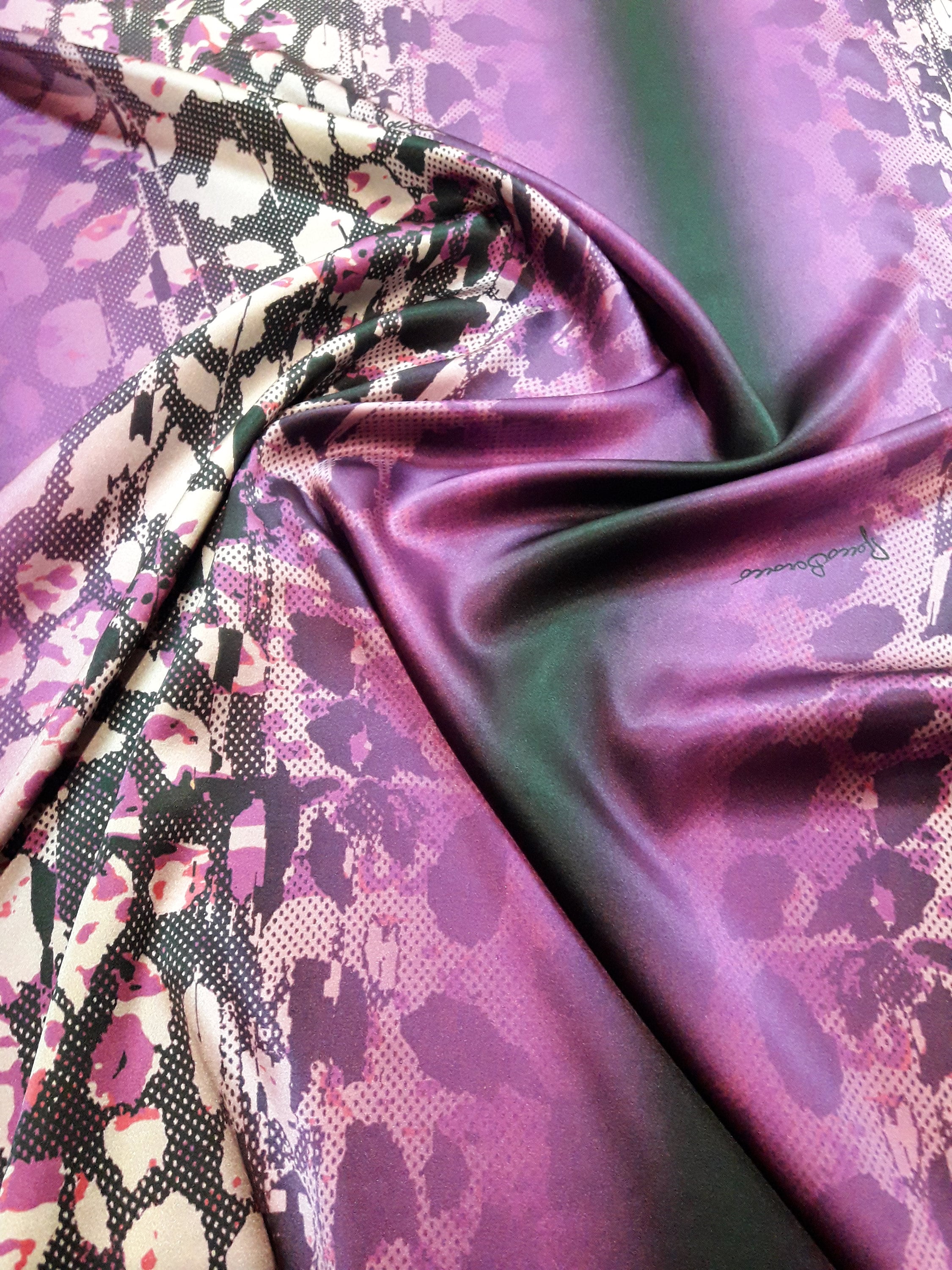 Mulberry Silk Fabric Colored Satin Designer Silk Fabric Satin