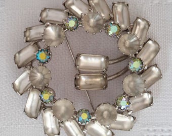 Moonstone and Rhinestone Round Brooch, c.1950.