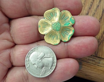 2 Vintage Brass stamping PATINA FLOWER Jewelry Findings.made in USA /11Z