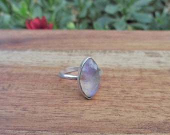 Purple Moonstone Ring Size 8 / Sterling Silver Ring / Rainbow Moonstone / Marquise Moonstone / Violet Moonstone / Moonstone Jewellery