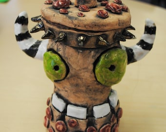 Horned Monster Pot, ceramic sculpture with lid