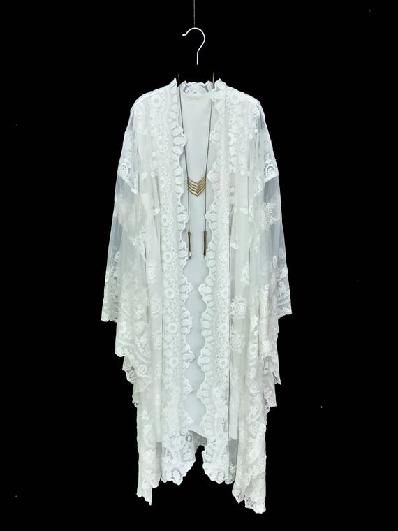 white lace kaftan