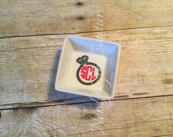 Personalized Ring Dish, Bride Gift, Wedding Gift, Bridal Shower Gift, Jewelry Holder, Bridesmaid Gift, Teacher Gift, Monogram, Ring Holder