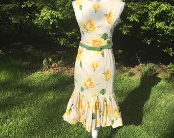 1950s belted dress/ floral dress