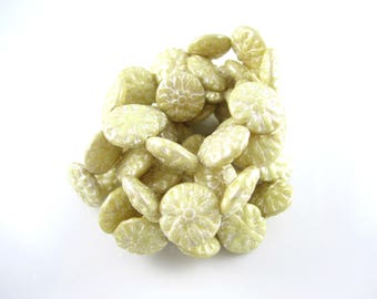 Pale Yellow Ivory Washed Mercury Look Dahlia Glass Beads Dahlias Cream Flower Czech Glass Beads 14mm (4 pcs) 364V3